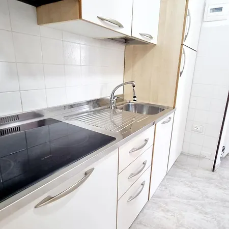 公寓 Cappuccini Appartments 佩斯基耶拉德加达